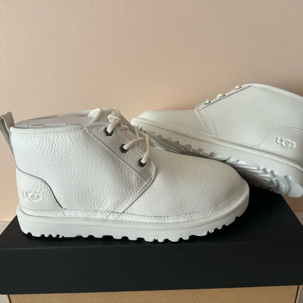 UGG Neumel Pebbled Leather Chukka Boot. Size: 9, 10